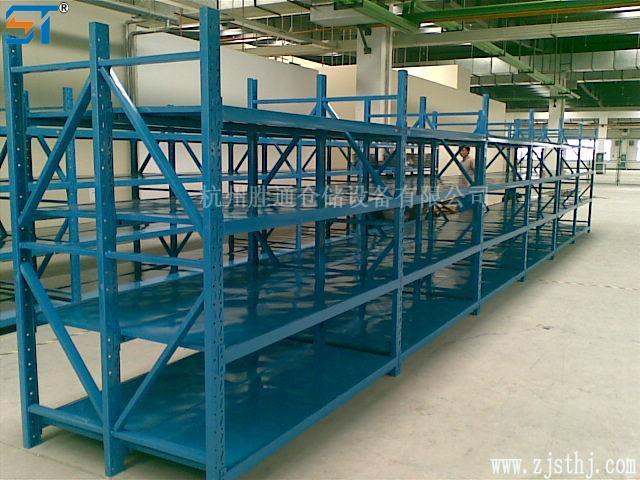 三立柱中型貨架 三立柱中型貨架